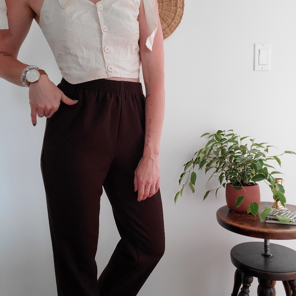 Linen cream-colored button-down crop top - Picture 8 of 8